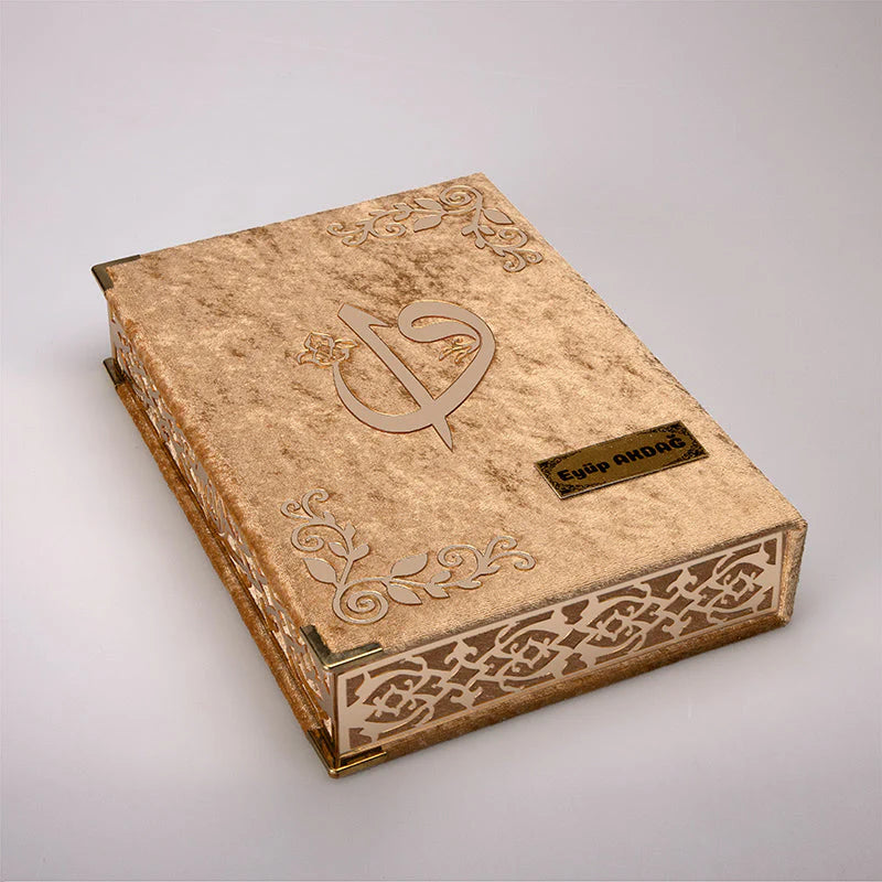 Kadife Kutulu Kur'an (Tesbih Hediyeli) - Gold